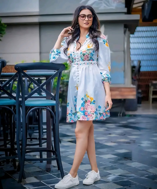Elegant BloomFit White Floral Dress – Fit & Flare Casual Wear